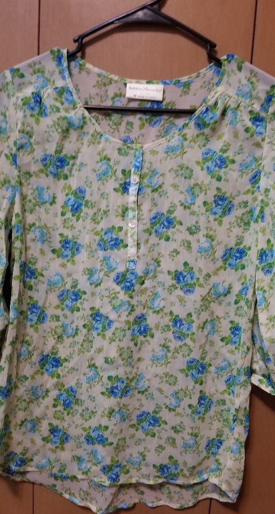 Women top